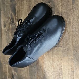 Capezio Tap Shoes sz 9